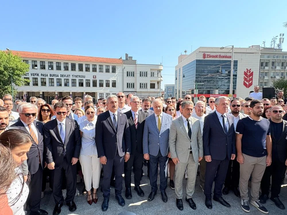 Bursa'da Siyasi Deprem! 6 CHP'li Belediye Başkanı Yeni Parti'ye Katıldı