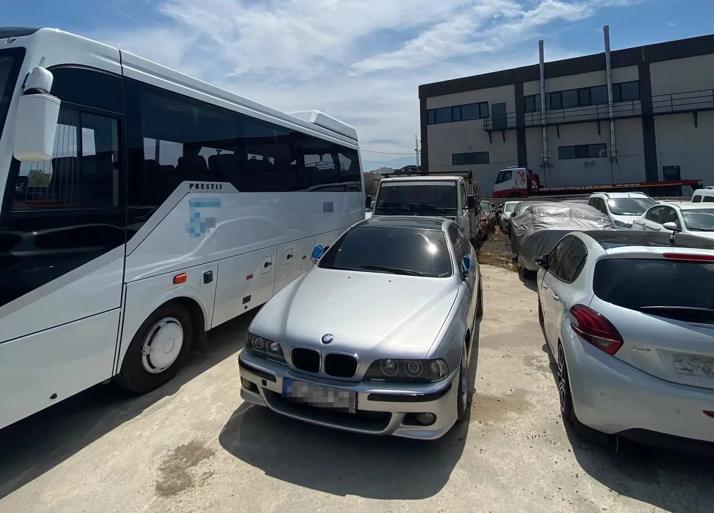 Aylar sonra gelen telefonla şoke oldu: Noter onaylı aracı ’change’ çıktı