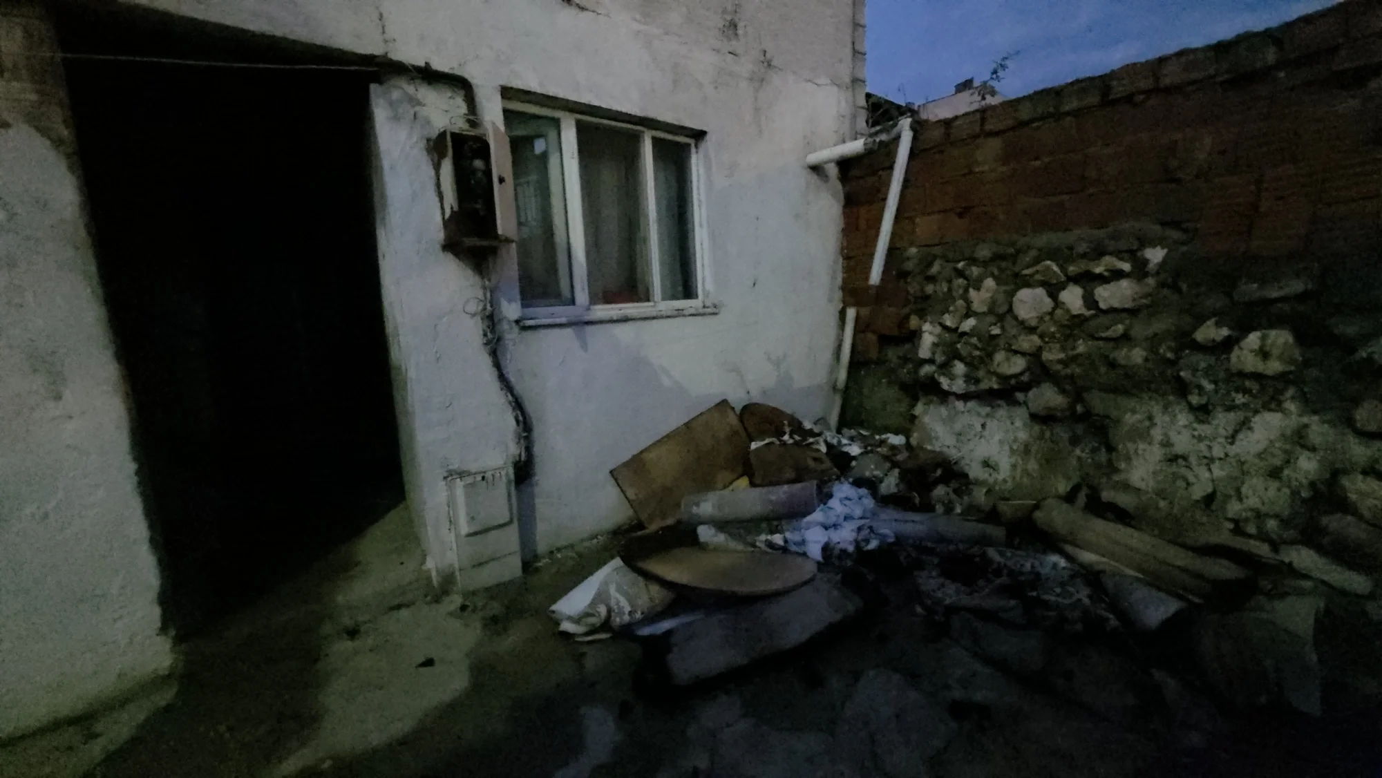 İnegöl Yenice Mahallesi'nde evin mutfağında yangın paniği