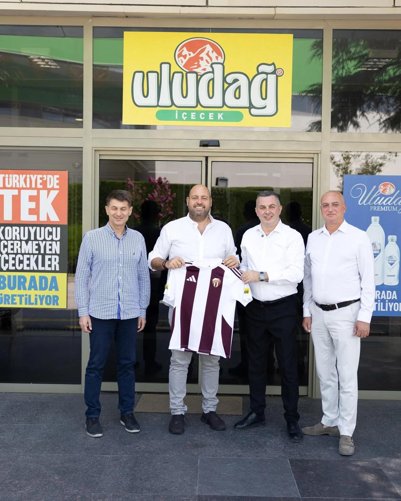 Uludağ İçecek’ten İnegölspor’a Destek