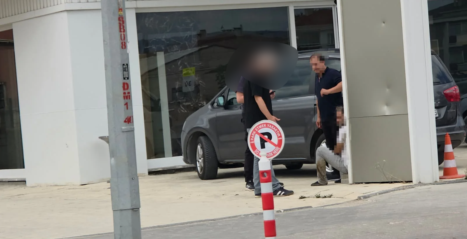 İnegöl'de korkutan kavga! Biri hastanede biri emniyette İnegöl'de korkutan kavga! Biri hastanede biri emniyette