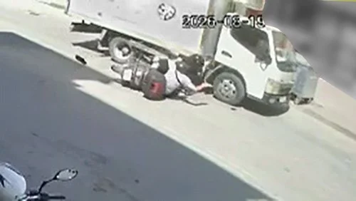 İnegöl'de feci kaza! 2 kardeş hastaneye kaldırıldı