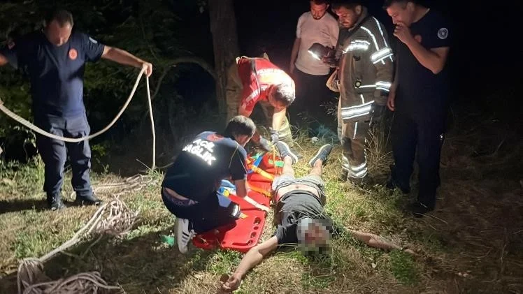 Alkollü sürücü şarampole yuvarlandı!
