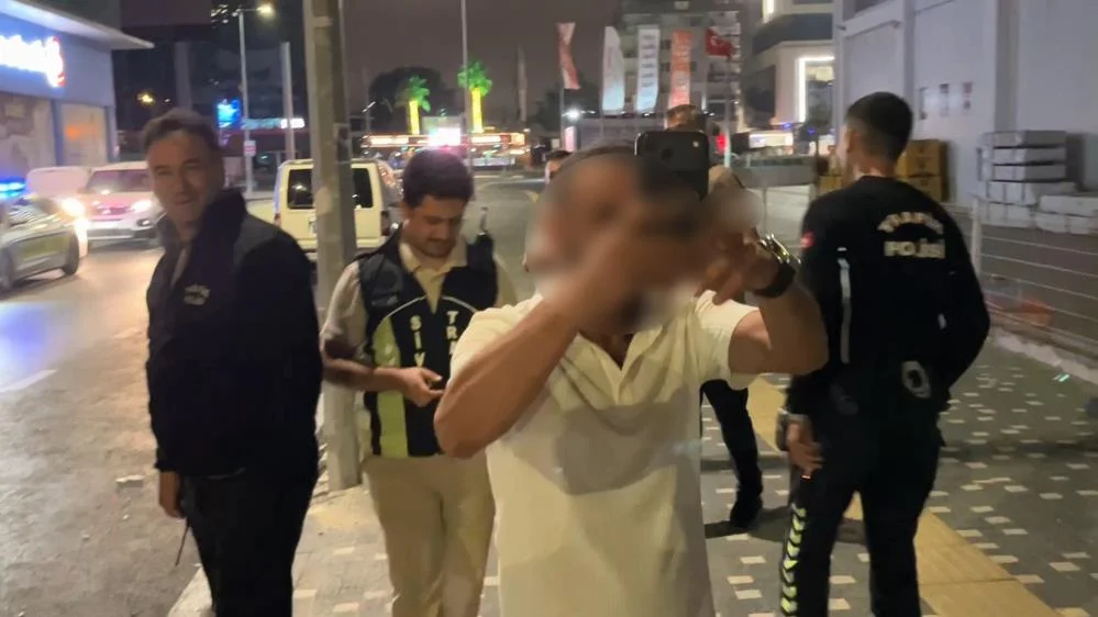 Alkollü sürücü gazeteciyi kayda aldı: “Ben de basın mensubuyum”