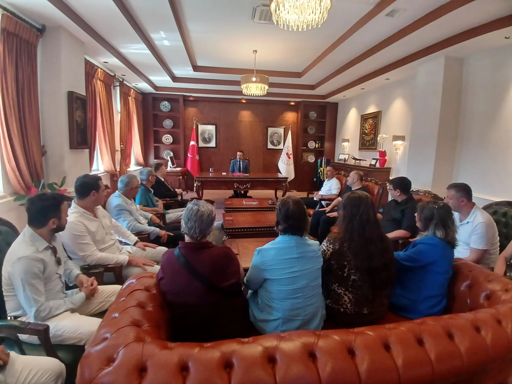 Yeni Parti İnegöl’den Kaymakam Akpay ve Emniyet Müdürü Şen’e ziyaret Yeni Parti İnegöl’den Kaymakam Akpay ve Emniyet Müdürü Şen’e ziyaret
