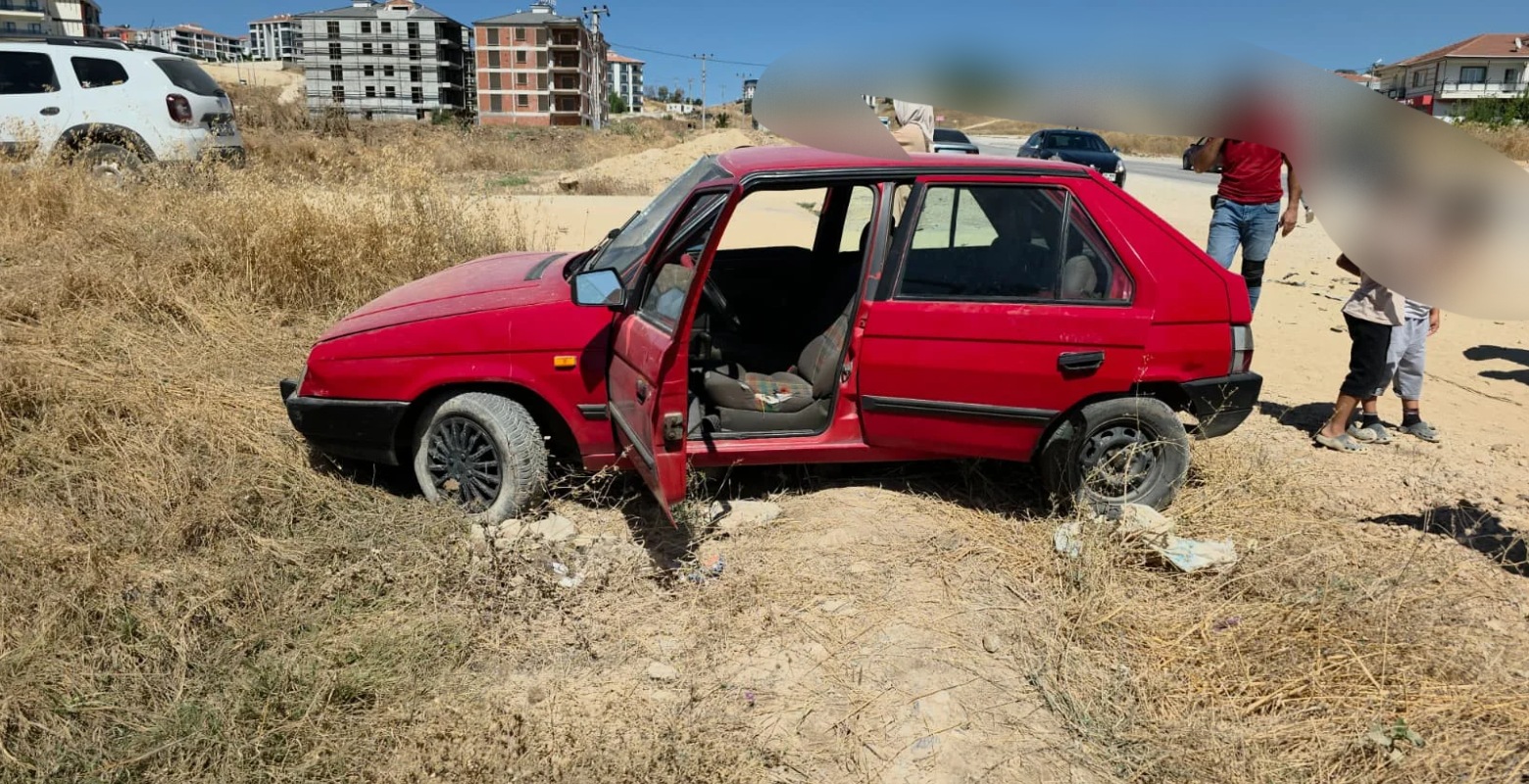 İnegöl’de Kafa Kafaya Kaza! 2 Kişi Hastaneye Kaldırıldı