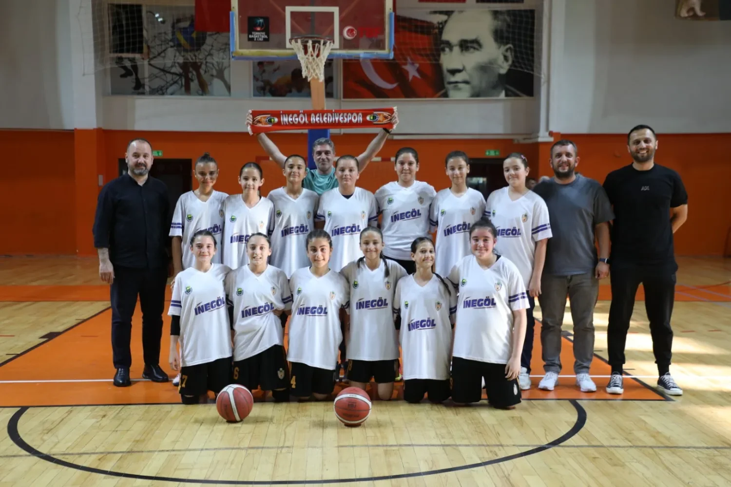 İnegöl’de Binlerce Çocuk ve Genç Sporla Buluştu