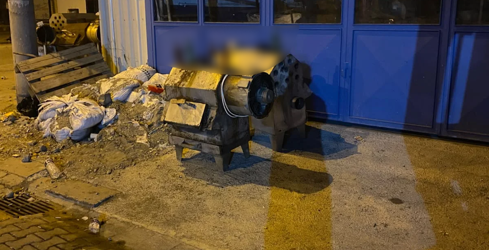 İnegöl’de Esnaf Sabah Dükkanına Gelince Şoke Oldu! İnegöl’de Esnaf Sabah Dükkanına Gelince Şoke Oldu!