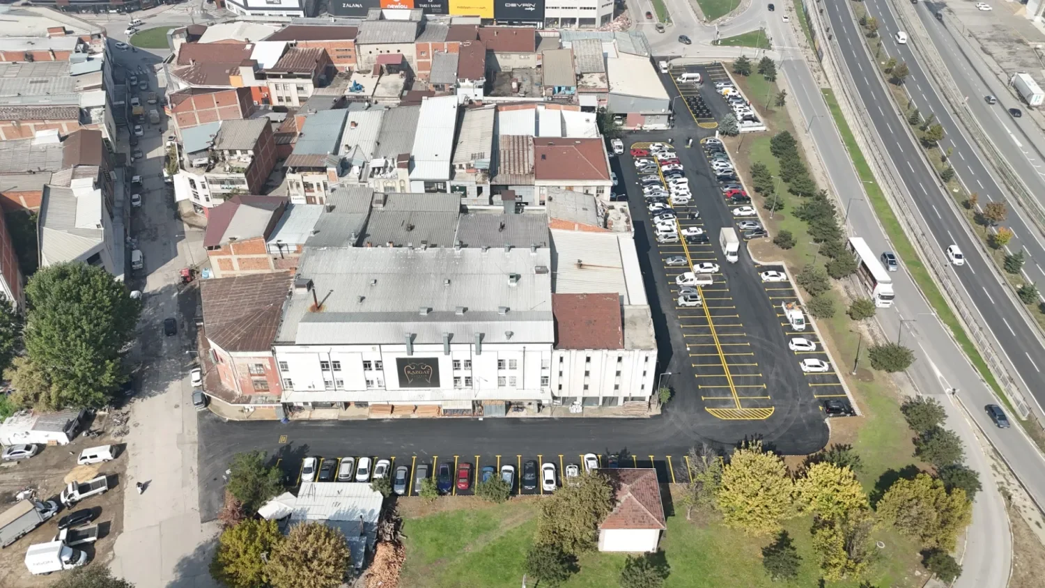 İnegöl’de 165 Araçlık Yeni Otopark Hizmete Girdi İnegöl’de 165 Araçlık Yeni Otopark Hizmete Girdi