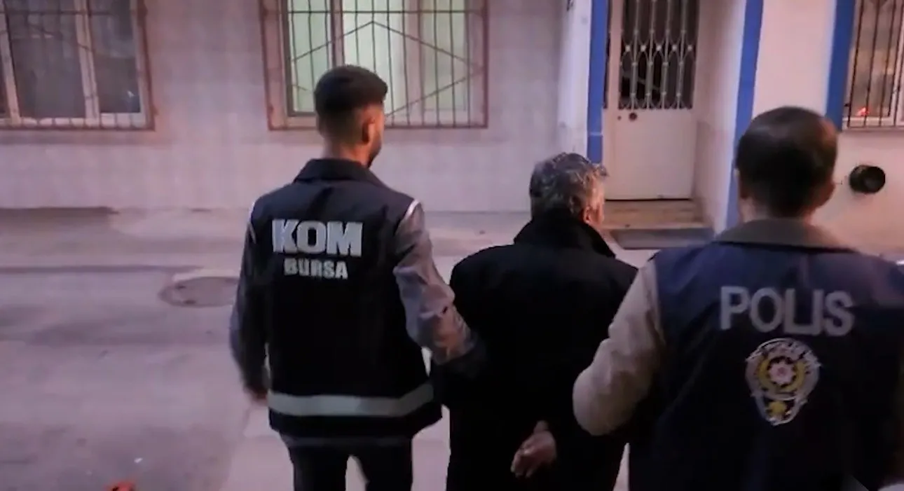 Bursa’da sağlıkçıları ev sahibi yapma vaadiyle dolandıran şahıslara dev operasyon