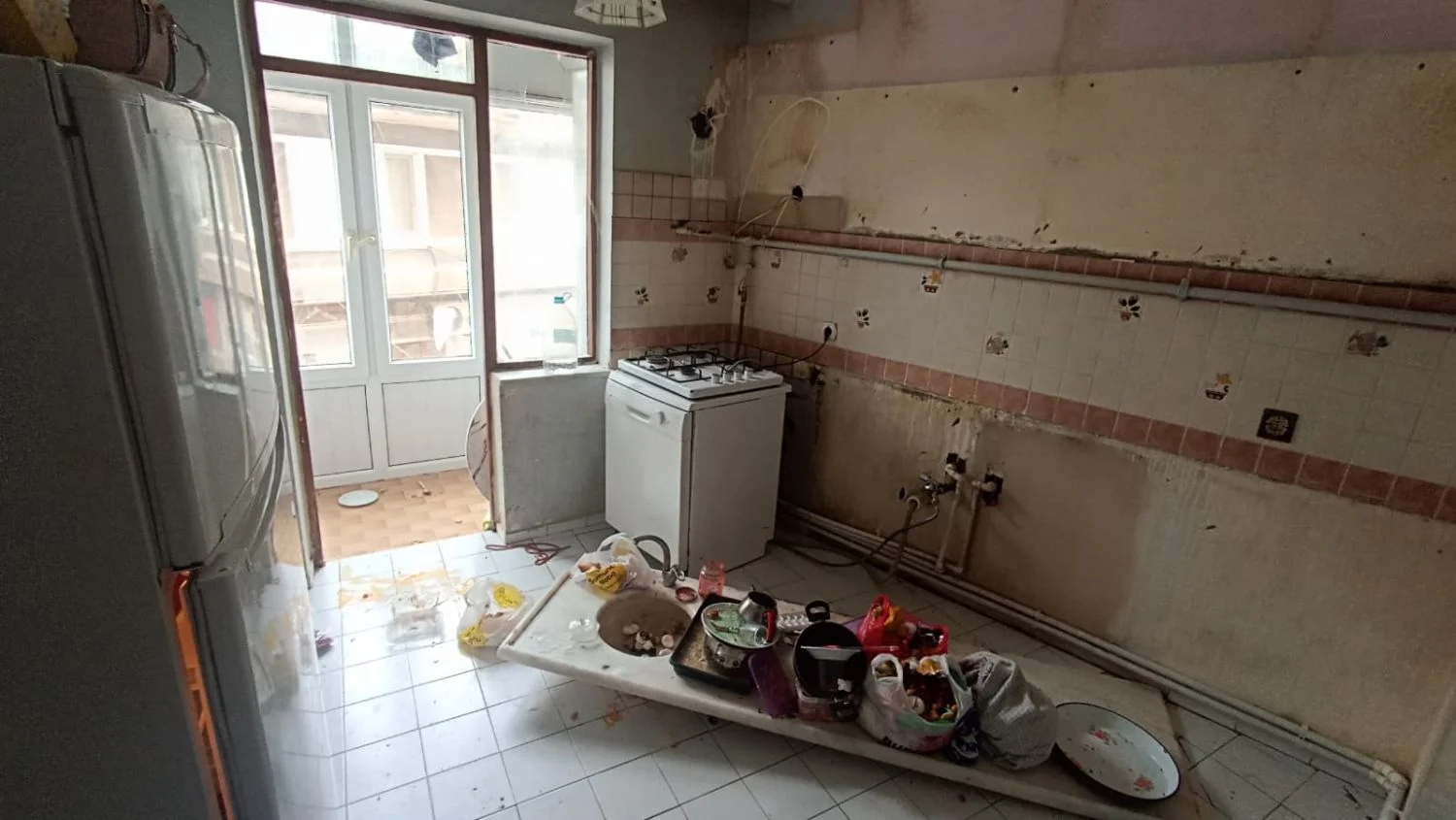 İnegöl'de 5 çocuklu ailenin evi baştan aşağı yenilendi