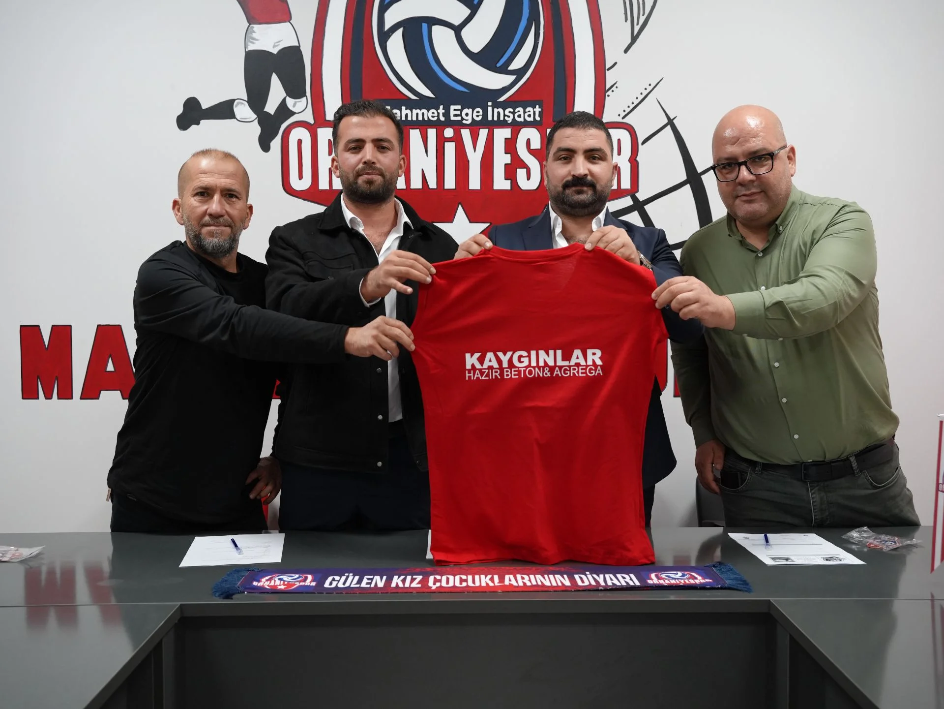 Kaygınlar Beton’dan Orhaniyespor’a anlamlı destek