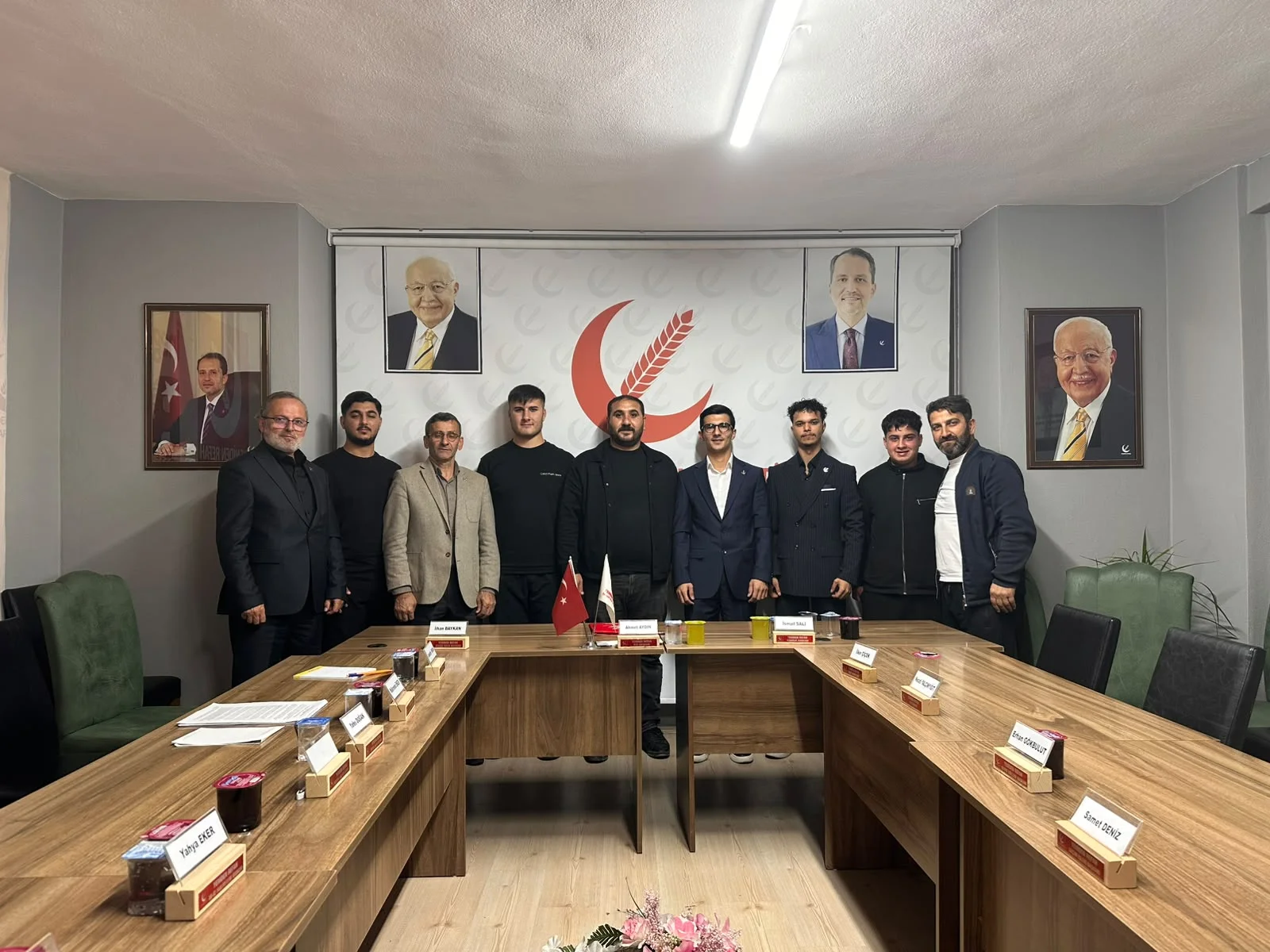 Yeniden Refah İnegöl’de bayrak değişimi