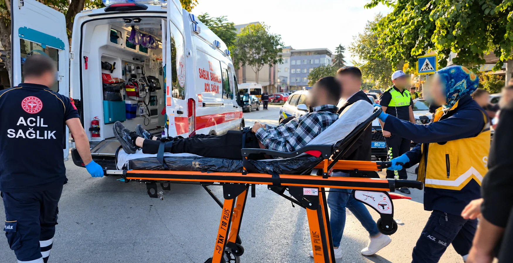 Özel halk otobüsü yayaya çarptı! İnegöl’de korkutan kaza