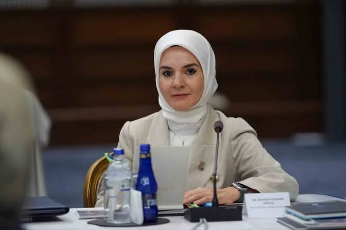 Bakan Göktaş'tan fon iddialarına yanıt: İspatlayın, istifa edeyim!