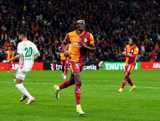 Victor Osimhen'den derbi sonrası olay itiraf! Victor Osimhen'den derbi sonrası olay itiraf!
