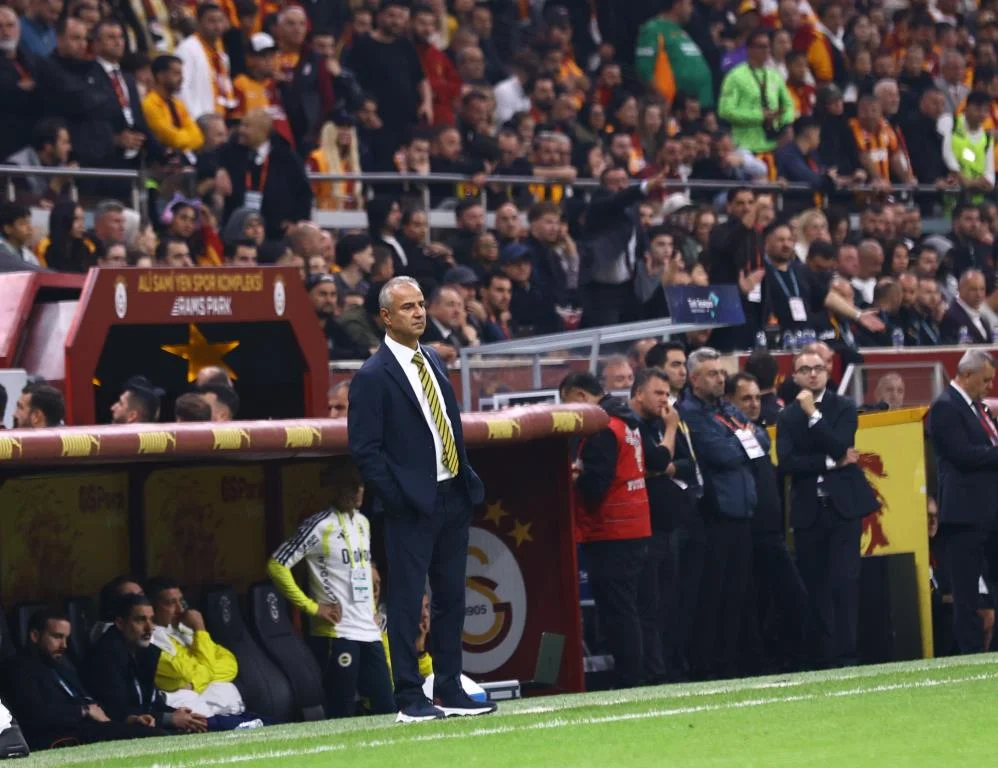 Fenerbahçe'de İsmail Kartal ile yollar ayrıldı