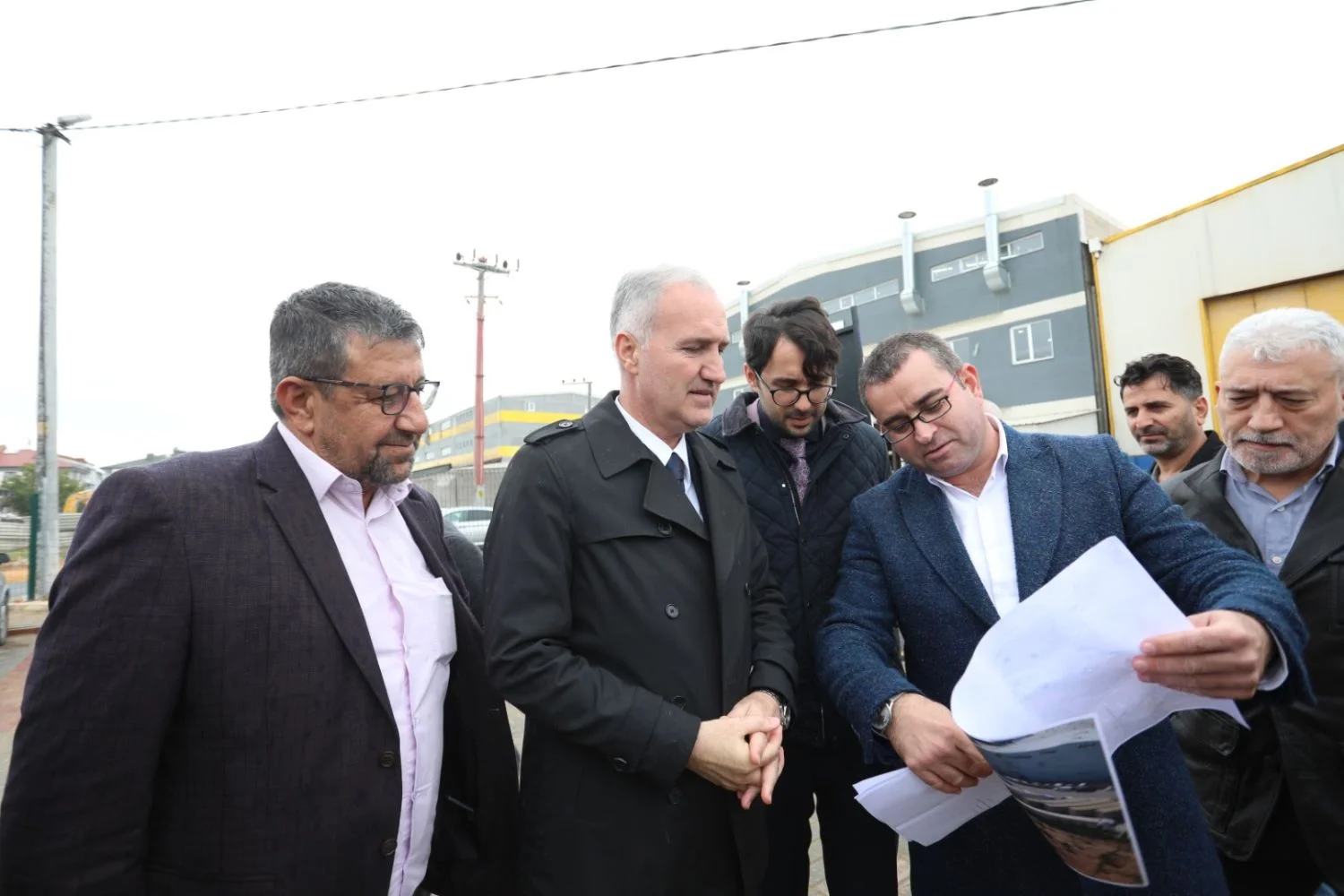 İnegöl'de Bir Mahalleye Daha Yeni Otopark Yapıldı