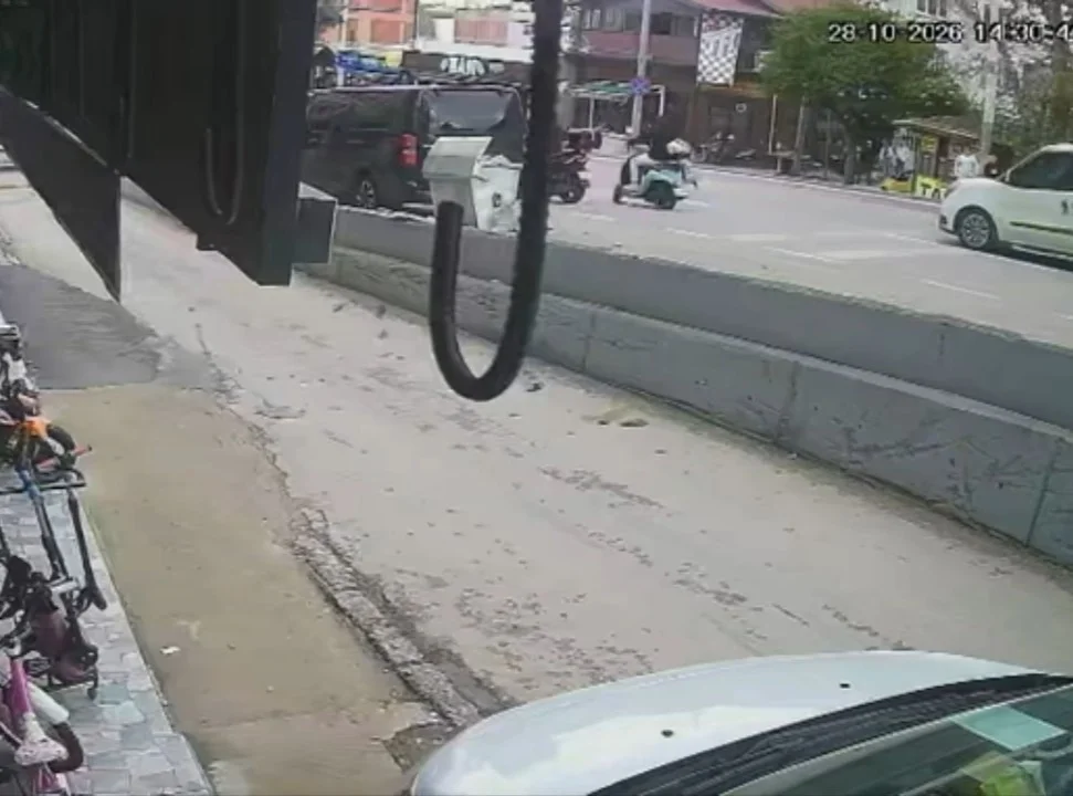 Bursa'da dehşete düşüren kaza! Hem yaya hem sürücü hastaneye kaldırıldı