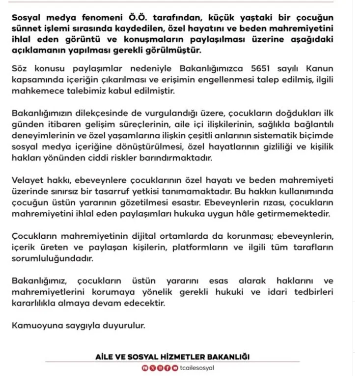 Çocuğunuzu paylaşmadan önce bir kez daha düşünün! 4 Milyonluk hesap kapatıldı Çocuğunuzu paylaşmadan önce bir kez daha düşünün! 4 Milyonluk hesap kapatıldı
