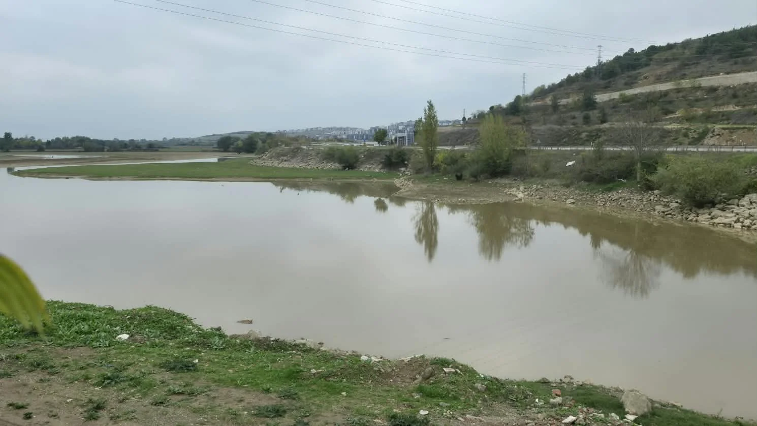 İnegöl'de alarm! Ekipler dereye girdi